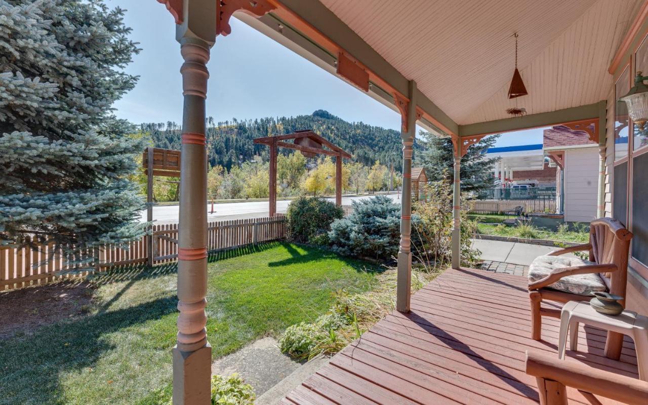 First Deadwood Cottages Exterior photo
